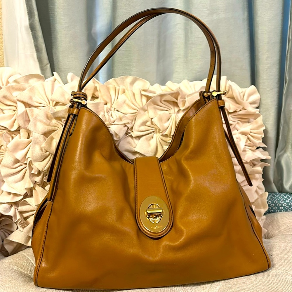 Coach tan leather purse